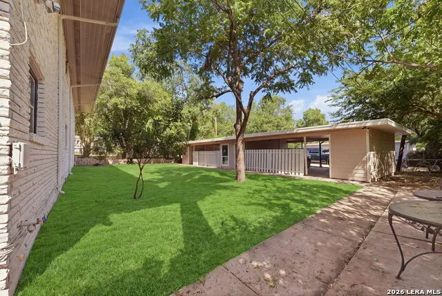1157 Garraty Rd Terrell Hills, TX 78209
