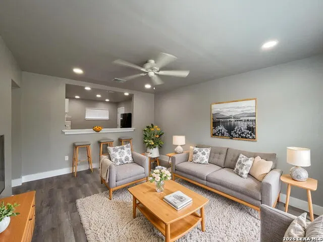 1703 W MULBERRY AVE San Antonio, TX 78201