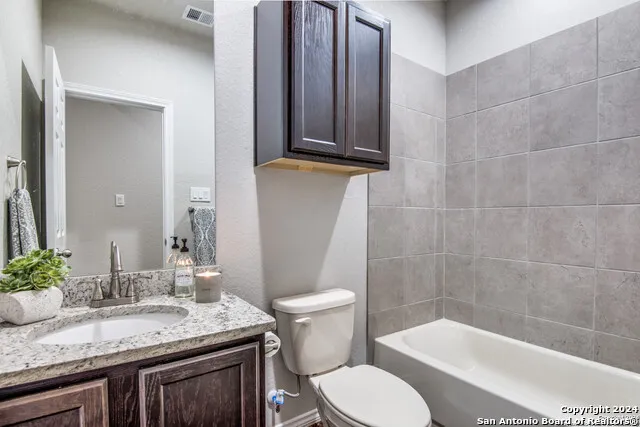 322/324 Emma Dr New Braunfels, TX 78130