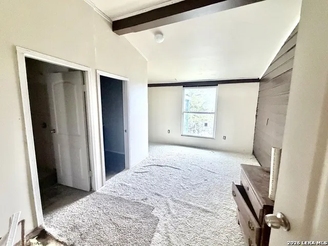 786 39TH ST W Lakehills, TX 78063