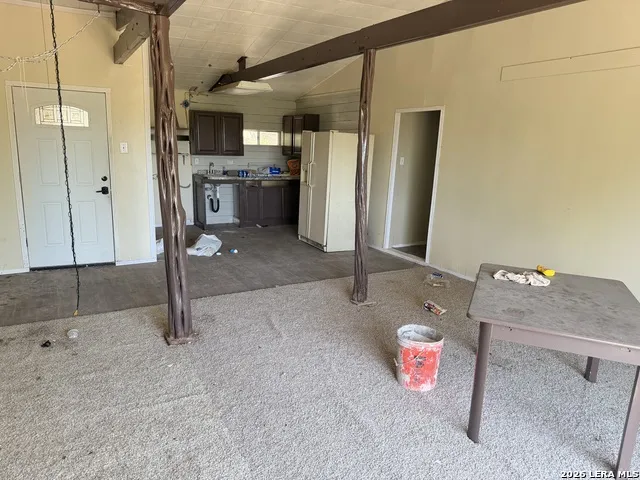 786 39TH ST W Lakehills, TX 78063