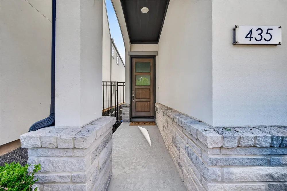 435 Imperial Boulevard Sugar Land, TX 77498