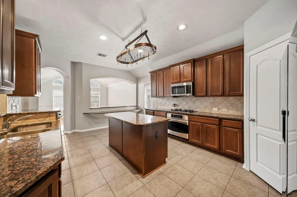 28211 Emerald Creek Lane Fulshear, TX 77441