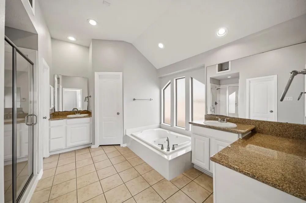 28211 Emerald Creek Lane Fulshear, TX 77441