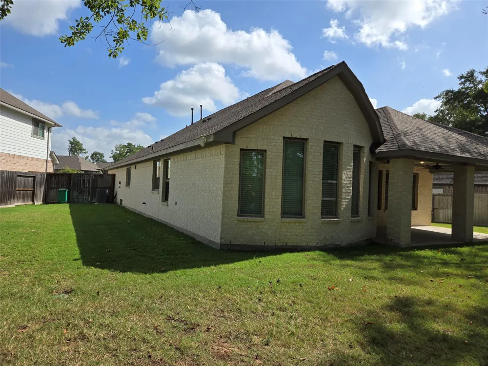 7530 Cascades Pass Drive Porter, TX 77365