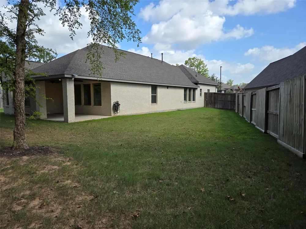 7530 Cascades Pass Drive Porter, TX 77365