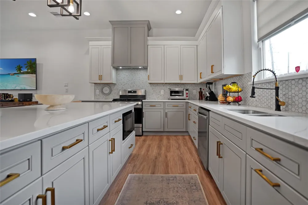 303 Blueberry Street #B Houston, TX 77018