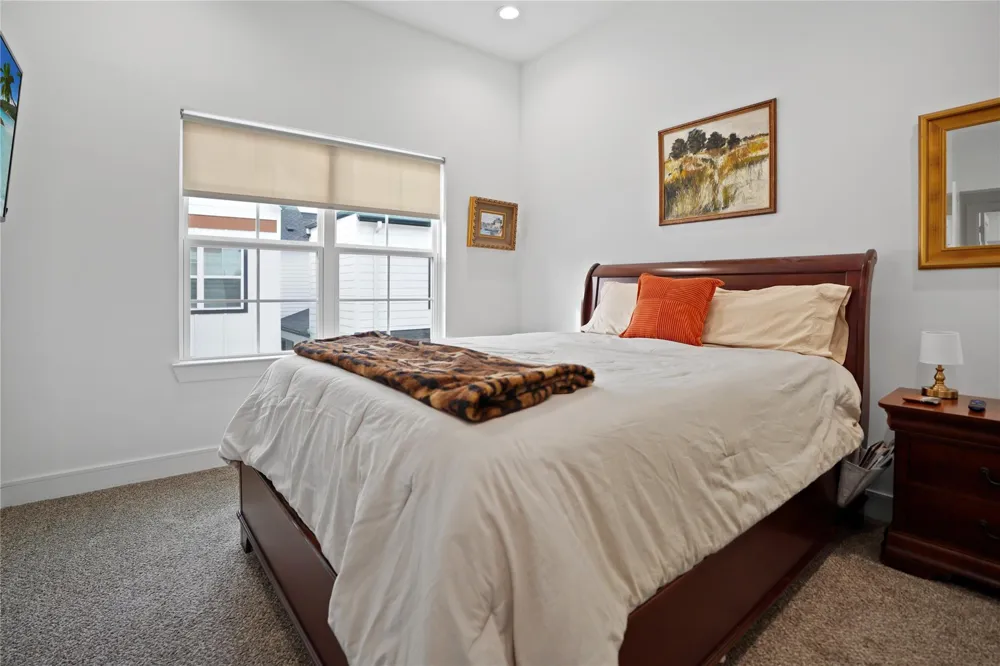 303 Blueberry Street #B Houston, TX 77018