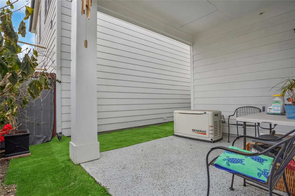 303 Blueberry Street #B Houston, TX 77018