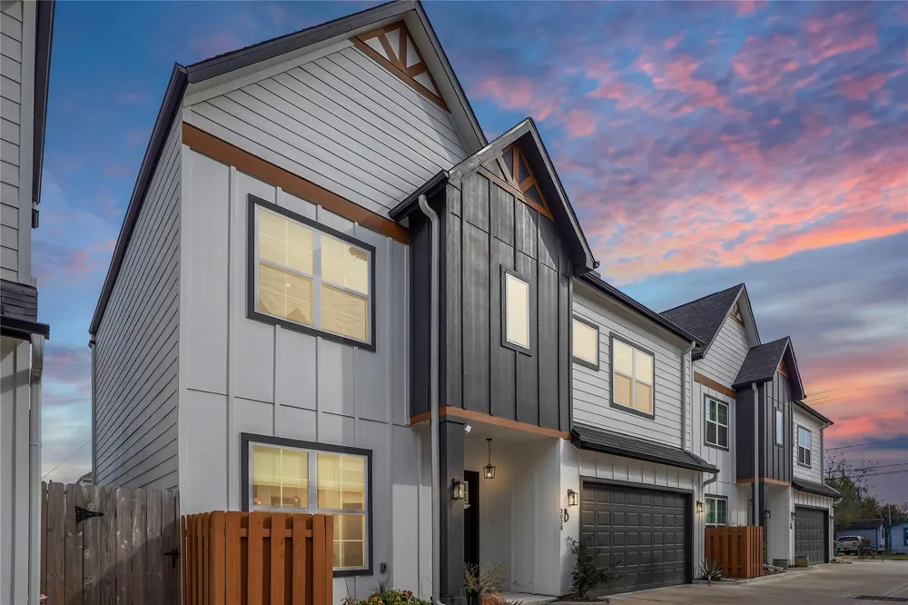 303 Blueberry Street #B Houston, TX 77018