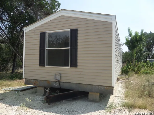 698 Scenic Dr Bandera, TX 78003