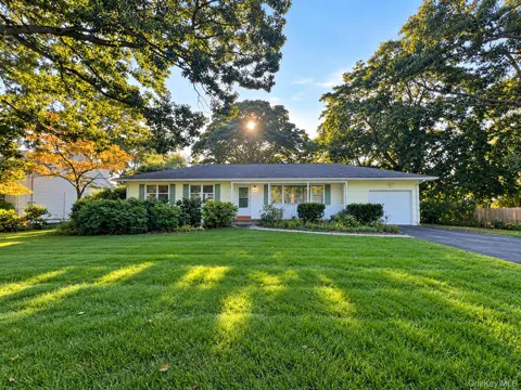 74 Howells Point Road
