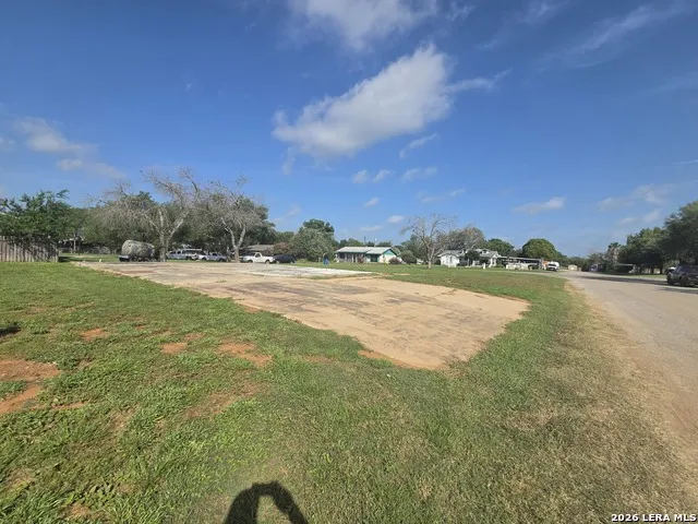 1438 HUAJILLO ST Pearsall, TX 78061