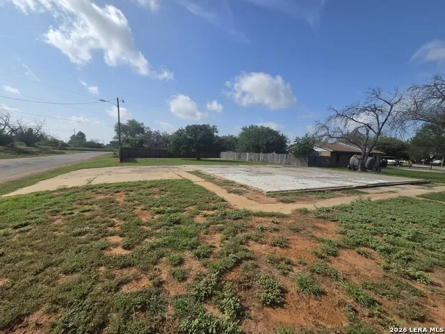 1438 HUAJILLO ST Pearsall, TX 78061