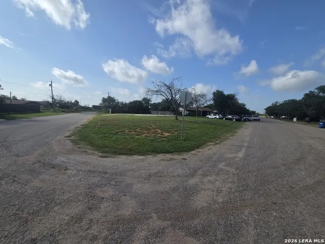 1438 HUAJILLO ST Pearsall, TX 78061