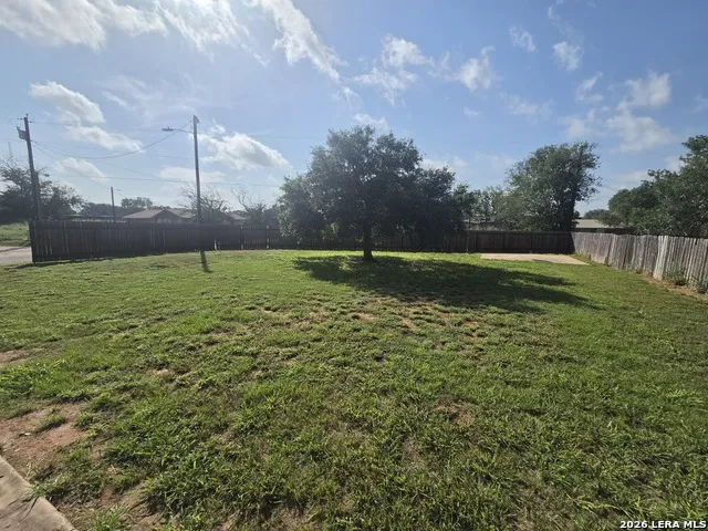 1438 HUAJILLO ST Pearsall, TX 78061
