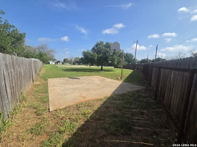 1438 HUAJILLO ST Pearsall, TX 78061