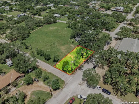 LOT 10 11th Street