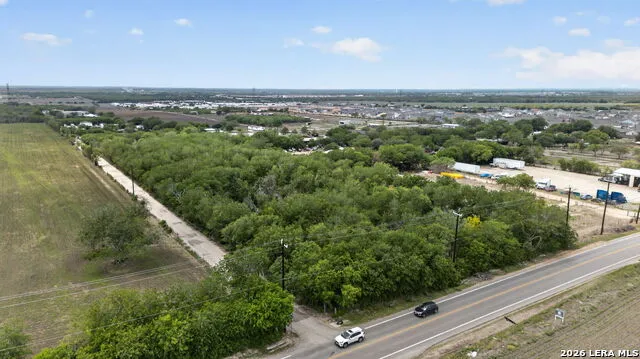 12145 FISCHER RD Von Ormy, TX 78073