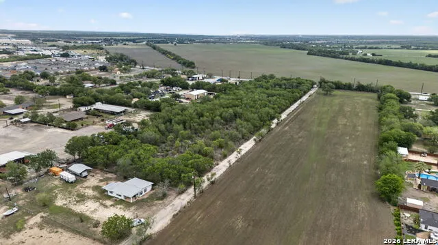 12145 FISCHER RD Von Ormy, TX 78073