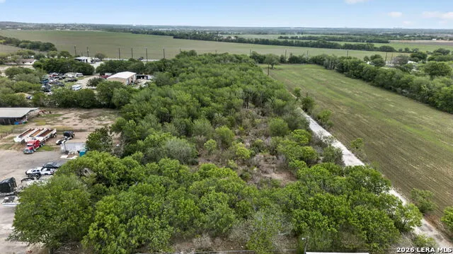 12145 FISCHER RD Von Ormy, TX 78073