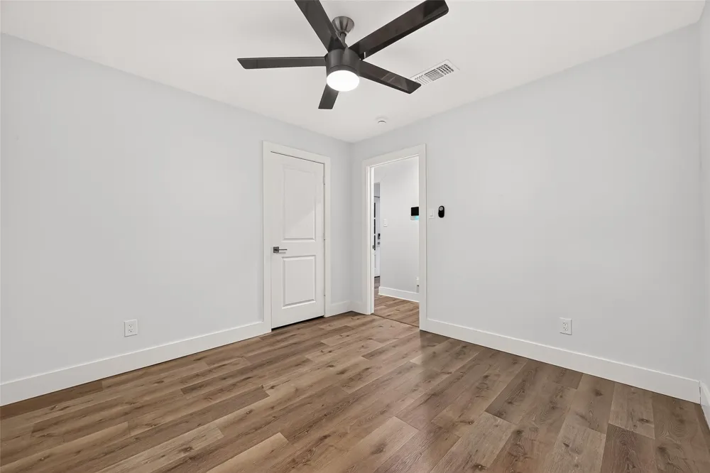 10819 Oasis Drive Houston, TX 77096