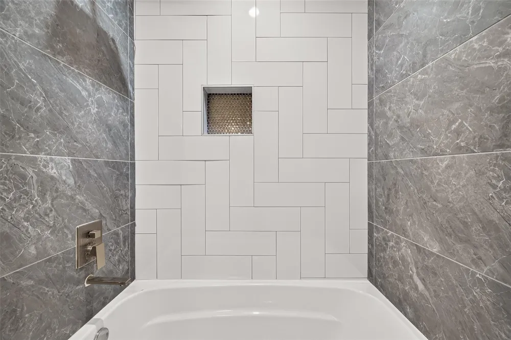 10819 Oasis Drive Houston, TX 77096