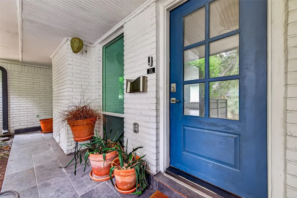 10819 Oasis Drive Houston, TX 77096