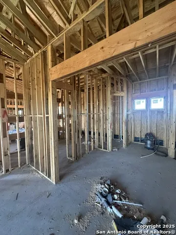 241 County Road 154 Pleasanton, TX 78064