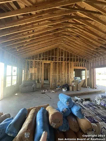 241 County Road 154 Pleasanton, TX 78064