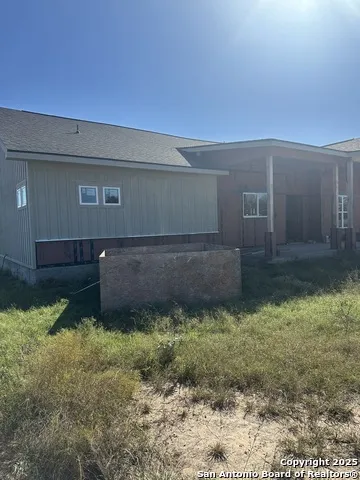 241 County Road 154 Pleasanton, TX 78064