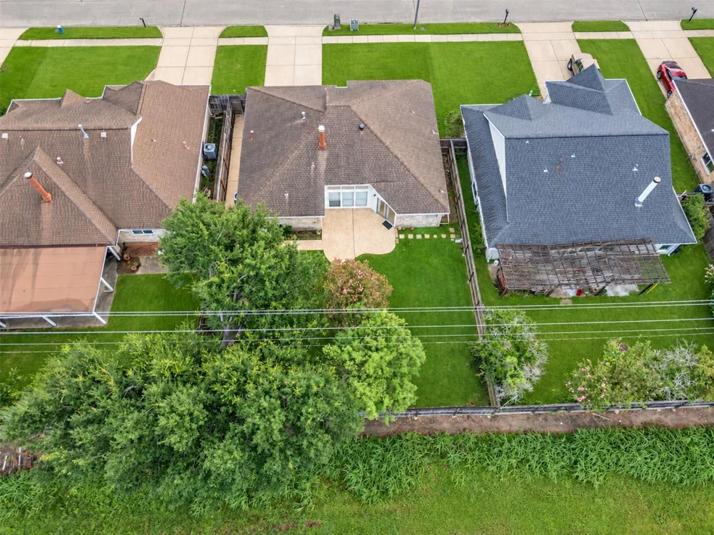 15814 Roxton Ridge Drive Houston, TX 77598