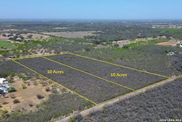 TBD County Road 763 Devine, TX 78016