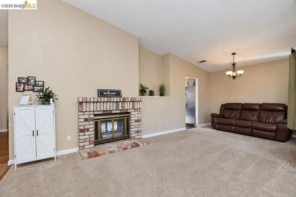 4239 Sequoia Drive Oakley, CA 94561