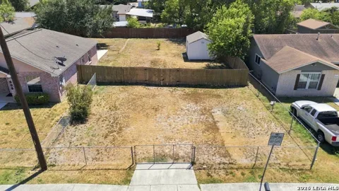 614 Whitman Ave