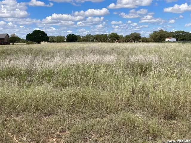 506 BUCKSKIN TRL Bandera, TX 78003