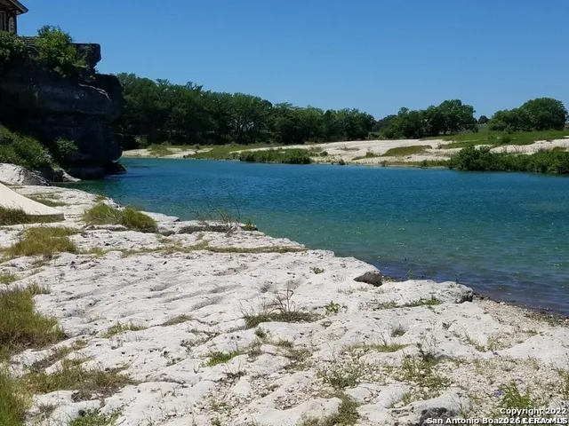 506 BUCKSKIN TRL Bandera, TX 78003