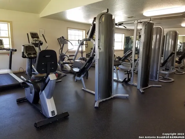 506 BUCKSKIN TRL Bandera, TX 78003