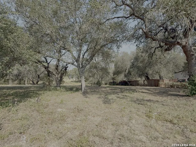 22815 Grand Spg Elmendorf, TX 78112