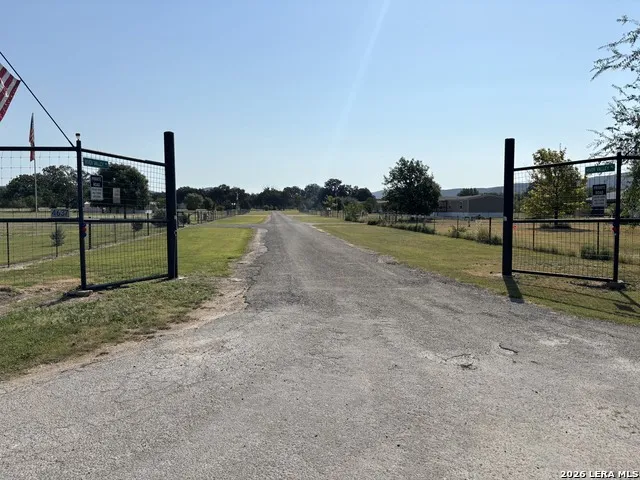 00 River Valley Rio Frio, TX 78879