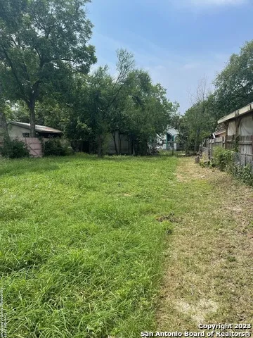 812 W HOLLYWOOD AVE San Antonio, TX 78212