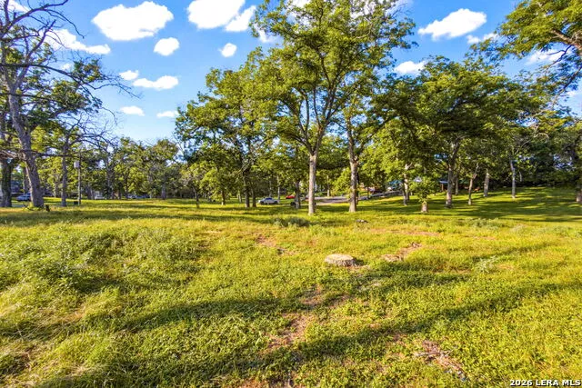 111 Arroyo Seguin, TX 78155