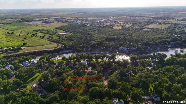 111 Arroyo Seguin, TX 78155