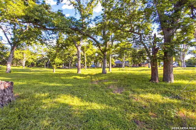 111 Arroyo Seguin, TX 78155