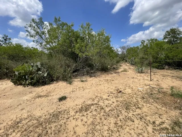 2566 FM 539 La Vernia, TX 78121