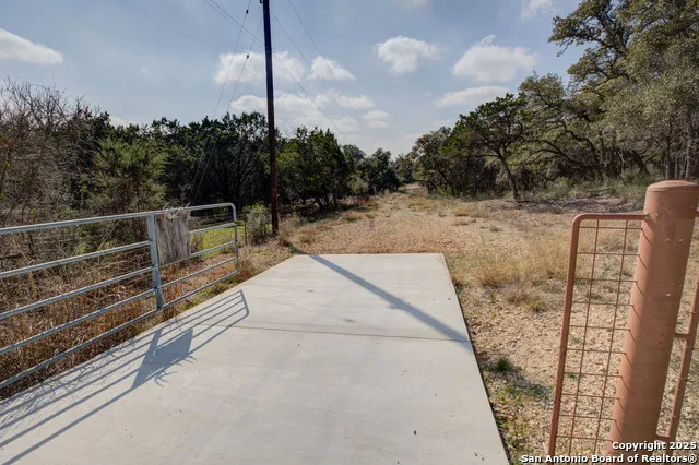 1463 Whispering Woods Trail New Braunfels, TX 78132