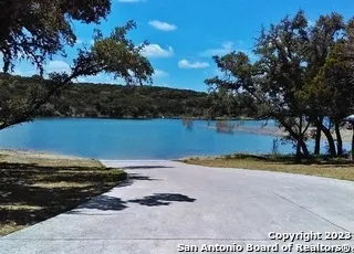 224 Private Road 1717 Mico, TX 78056