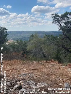 224 Private Road 1717 Mico, TX 78056