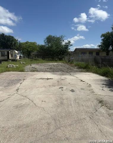 839 MOLINA ST Robstown, TX 78380