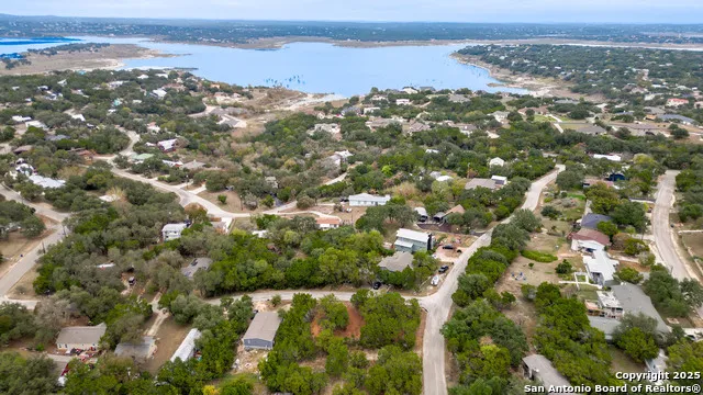 799 Hillside Canyon Lake, TX 78133